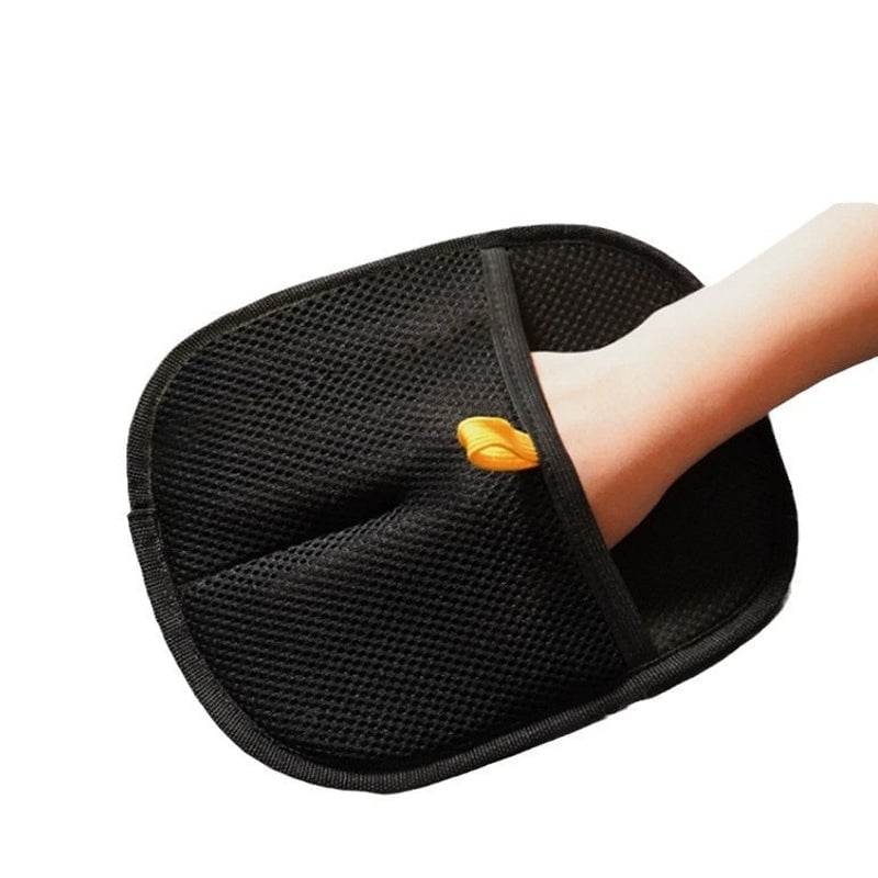 Pet Grooming & Deshedding Glove – Gentle Hair Removal for Dogs & Cats with Adjustable Fit & Easy-Clean Design